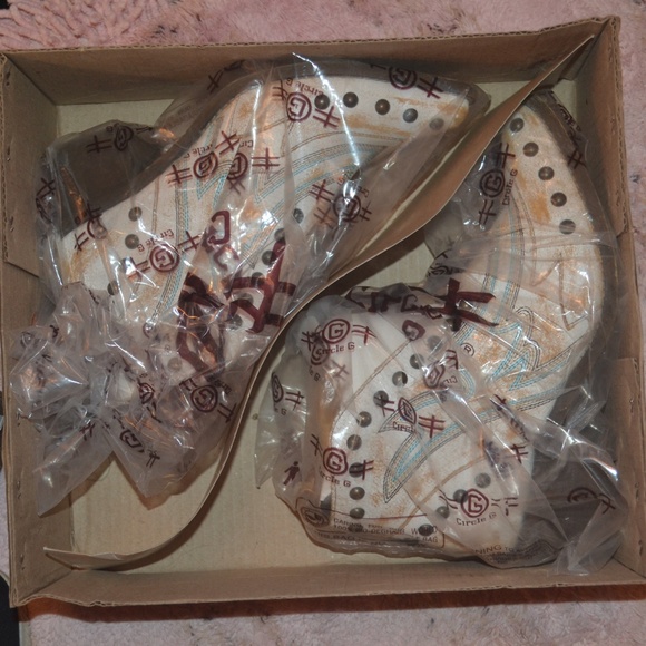 Embroidered Ankle Boots - White and Tan - Picture 3 of 6